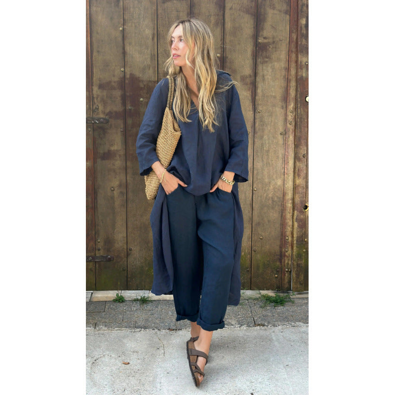 Conjunto de ropa de trabajo: camisa y pantalón holgado de talle alto.