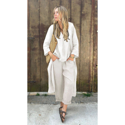 Conjunto de ropa de trabajo: camisa y pantalón holgado de talle alto.