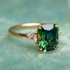 Gloria - Anillo dorado con circonita verde