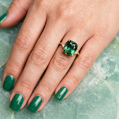 Gloria - Anillo dorado con circonita verde