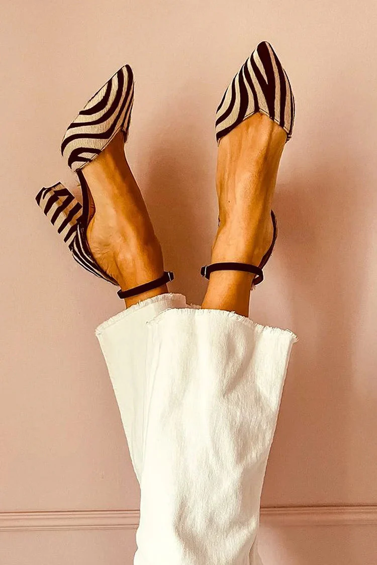 Keren™ | Tacones en punta con estampado de cebra