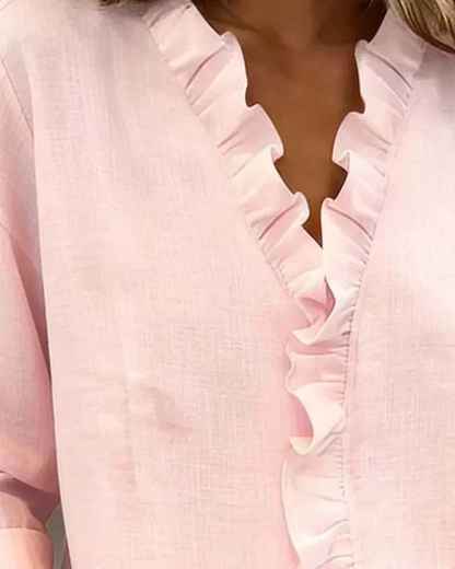 Chiara™ | Blusa con escote en V y volantes delicados