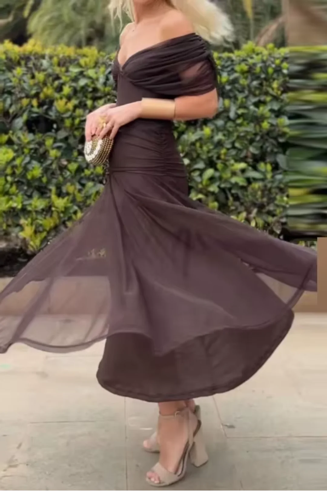 Luisa | Vestido largo de fiesta elegante con cuello en V