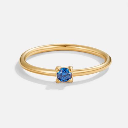 Anillos de oro con piedras de nacimiento